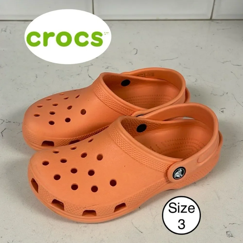 Crocs Classic Clog Size Junior 3, Peach - Orange - Coral